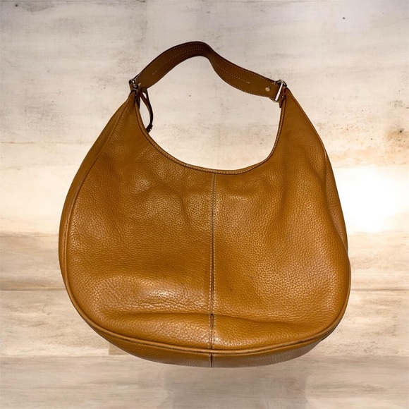 kate spade Handbags - Kate spade vintage Leather Hobo Shoulder Bag in Cognac Brown